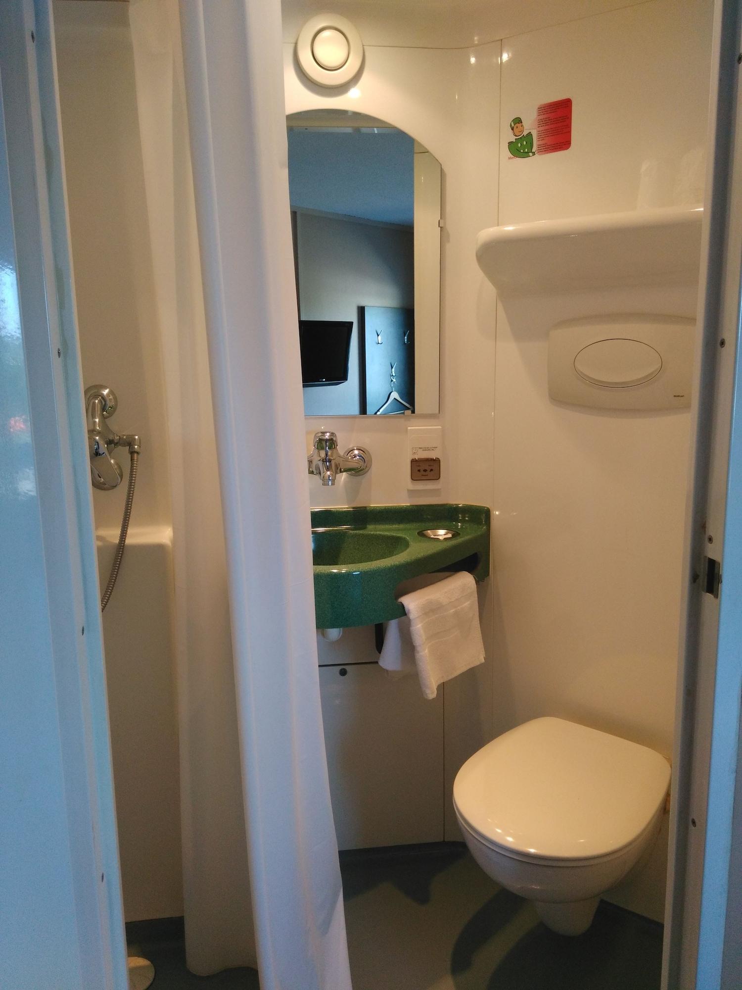 Fasthotel Le Mans Nord Fh Confort Saint-Saturnin  Εξωτερικό φωτογραφία